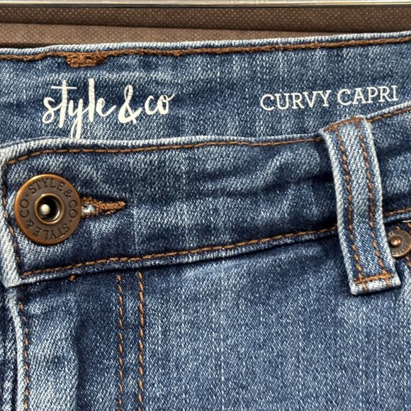 Style & CO Women Blue Curvy Capri Denim SZ: 12 - Picture 5 of 9